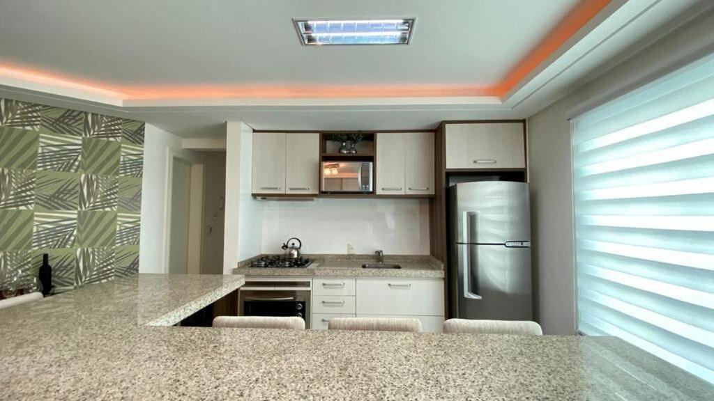 Solar Das Ilhas - Aconchegante Apartamento Na Linda Praia De 4 Ilhas บอมบินญัส ภายนอก รูปภาพ